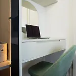 Xenia Apartment *